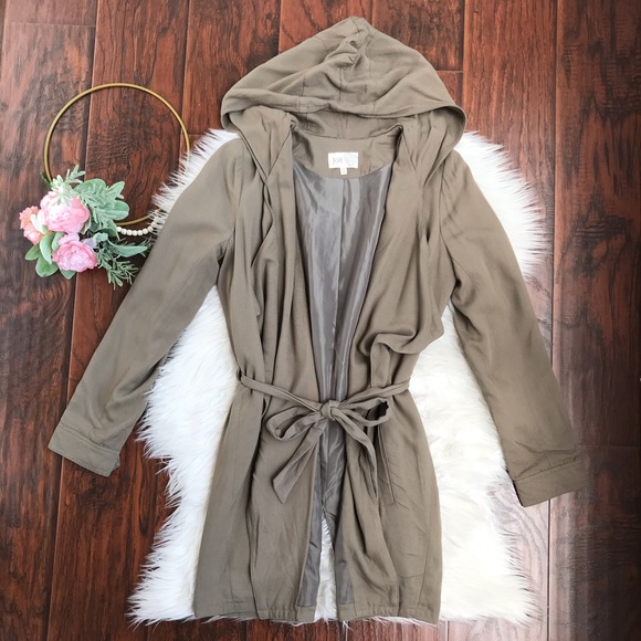 Jolt Green Hooded Lightweight Anorak Jacket - Picture 2 of 4